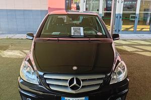 Mercedes Benz con soli 141mila km