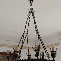 lampadario in ferro battuto