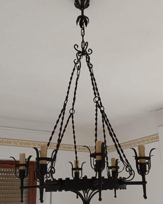 lampadario in ferro battuto