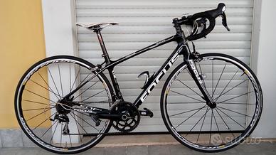 Bicicletta da corsa focus izalco