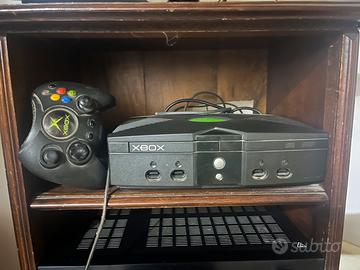 Xbox con controller originale e 6 giochi