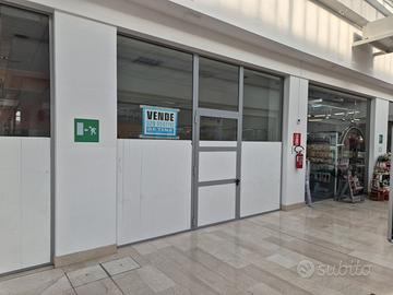 Codroipo negozio all'interno di Centro Commerciale