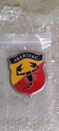 Stemma x abarth in metallo