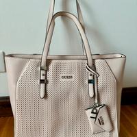 BORSA A SPALLA GUESS