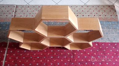 libreria a nido d'ape sospesa