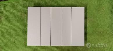 placca living now bianca