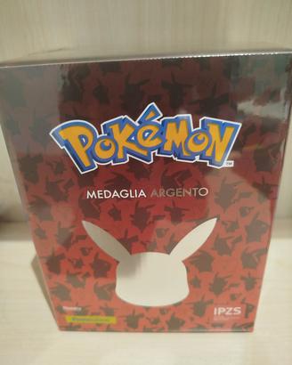 medaglia Pokémon argento 