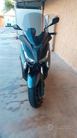 YAMAHA X-MAX 400 - 2016