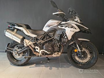 Benelli TRK 502 OPERAZIONE 50%