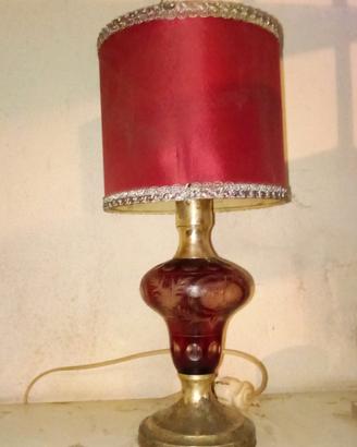 Lampada vintage con base in vetro