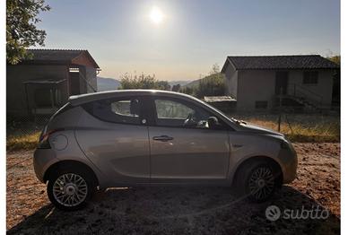LanciaY Ecochic Silver 0.9TwinAirTurbo 85CV metano