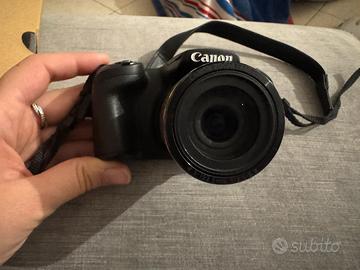 Digital camera Canon