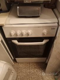 cucina.  bianca.  gas.  città. 