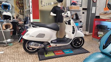 Vespa 310 GTS Super hpe