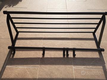 appendi giubbotti con rastrelliera