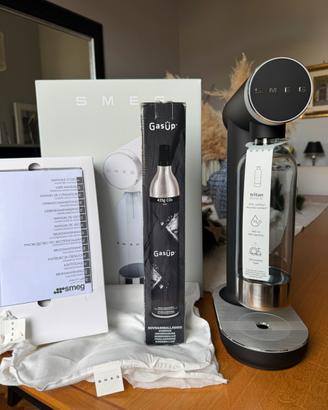 Gasatore d’acqua Smeg SKC01BLM – Nero opaco-NUOVO