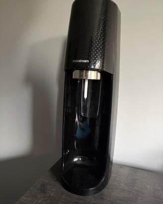 Sodastream con bottiglia originale e bombola