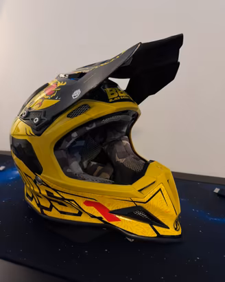 Casco Just1 J12 full carbon (special edition)