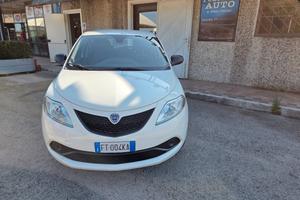 Lancia Ypsilon 1.2 69 CV 5 porte S&S Gold