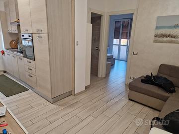 Camera ad uso privato in ampio appartamento-550 eu