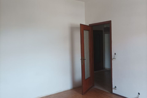 Trilocale da ristrutturare Via Bisalta 13