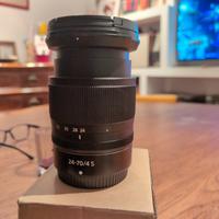 obiettivo nikkor zoom 24/70 f4