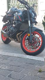Moto yamaha mt 07