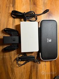 Nintendo Switch Oled con accessori