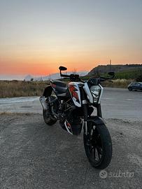 KTM DUKE 125