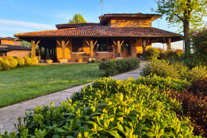 Villa unifamiliare con giardino