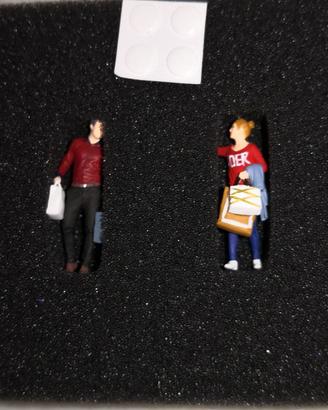 RACE MEDAL FIGURES 1/64 SET 2 PERSONAGGI DIORAMA
