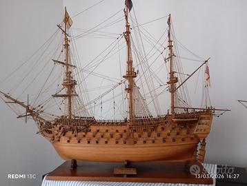 Victory in legno, fatta a mano