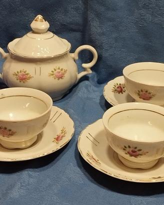 Set di tre tazzine e zuccheriera metà ' 900 