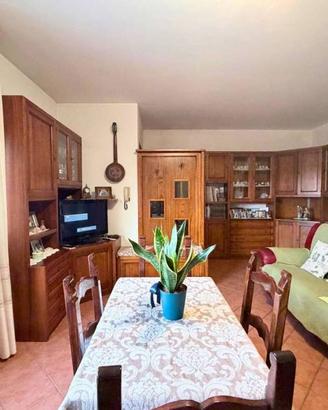 Appartamento di 106 m² con 3 locali e box auto a A