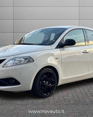 Lancia Ypsilon 1.0 firefly hybrid Gold s&s 70...