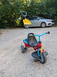 Triciclo con sedile regolabile