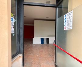 Spazio commerciale di 150 m²