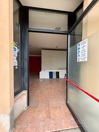 Spazio commerciale di 150 m²