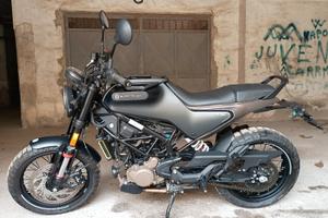 Husqvarna Svartpilen 125