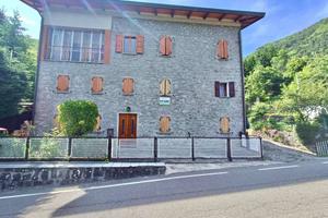 Appartamento di 103 m² con 4 locali a Ventasso