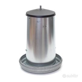 MANGIATOIE PER GALLINE