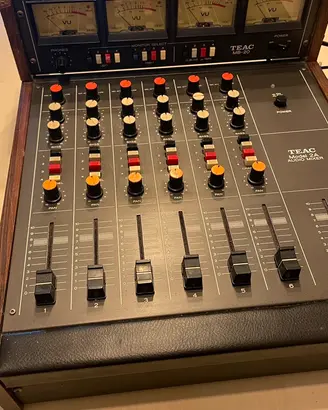 TEAC - 2A e MB-20 Mixer analogico