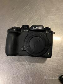 Panasonic lumix gh5 più custodia subacquea