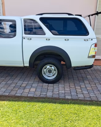 Hard top ford ranger 