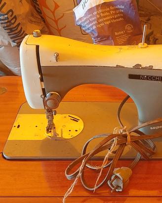 Macchina da cucire