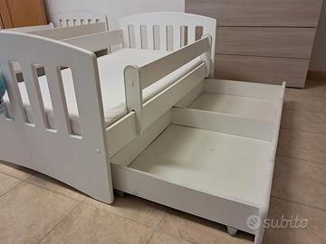 Letto bambini con sponda anticaduta e cassettone