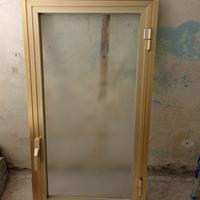 finestra in alluminio anodizzato  colore oro