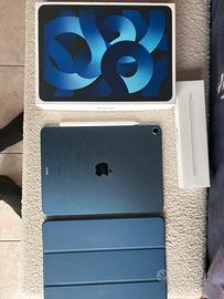 Ipad Air M1 Blu 64 GB con accessori