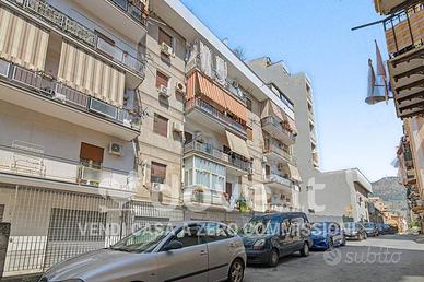 Appartamento di 139 m² con 5 locali a Palermo