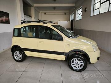 FIAT Panda 1.3 MJT 16V 4x4 Climbing